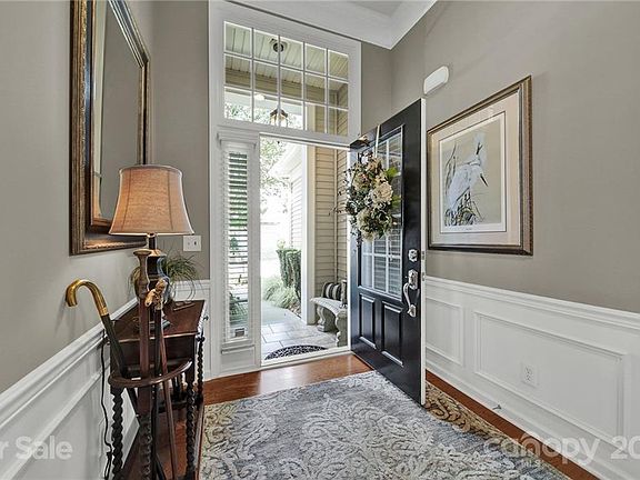 4th image of 42116 Larkspur Ct