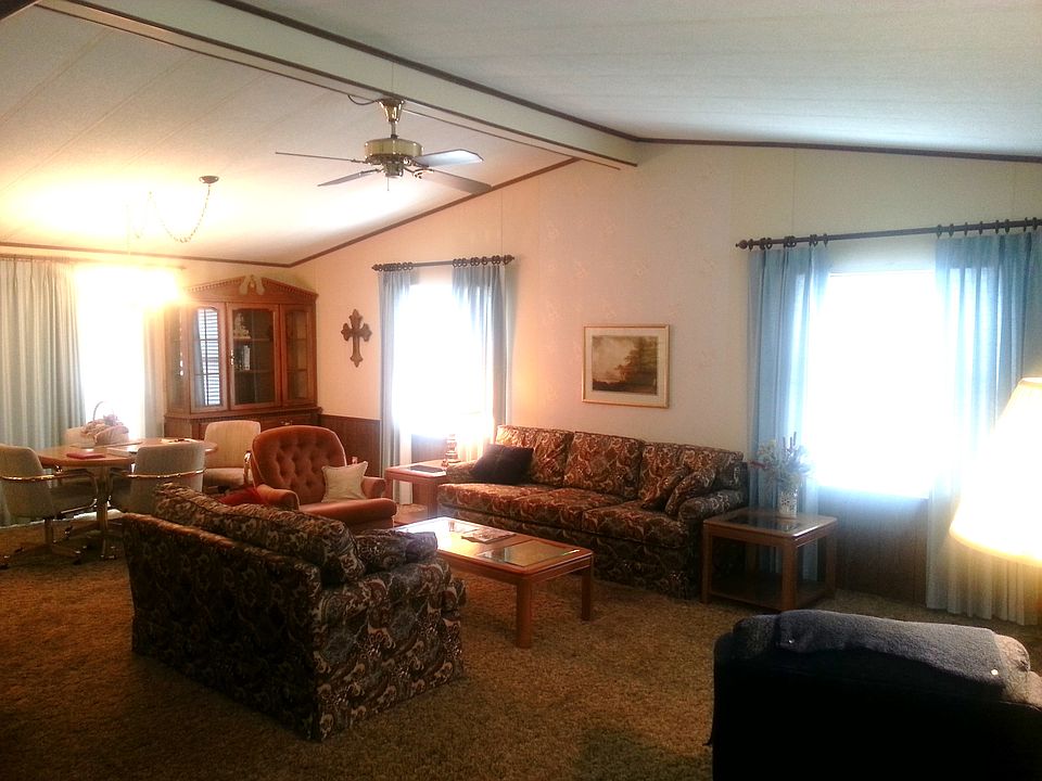 2nd image of 62 Pecan Dr S
