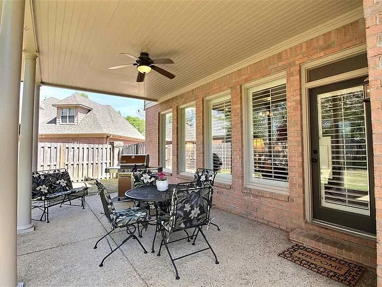 2345 Linkenholt Dr — Photo 20