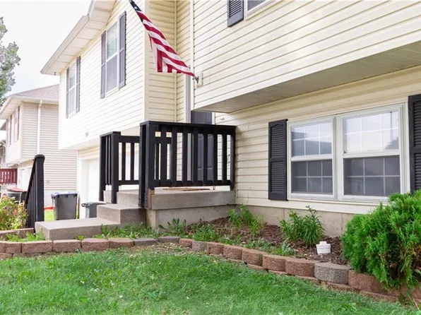 106 Shady Ln, Warrensburg, MO 64093