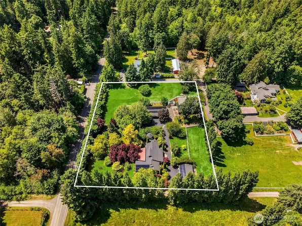 6850 NE Day Road W, Bainbridge Island, WA 98110