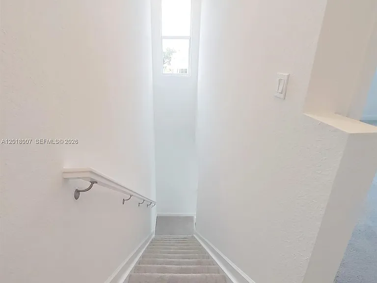 535 SE Rivergrass St #535 — Photo 11