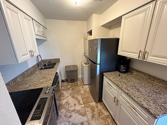 5th image of 7425 Daniel Webster Dr #D