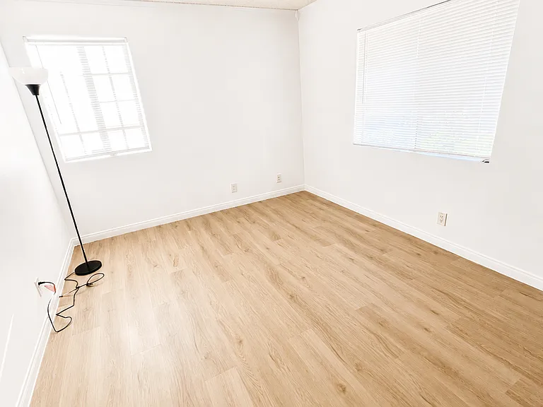 3438 Avocado Hill Way — Photo 5
