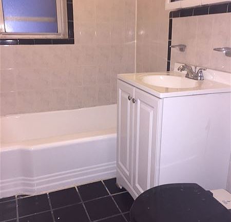 $1650 rego park (8)