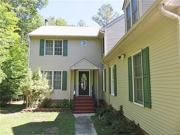 2nd image of 7434 Hidden Lake Cir