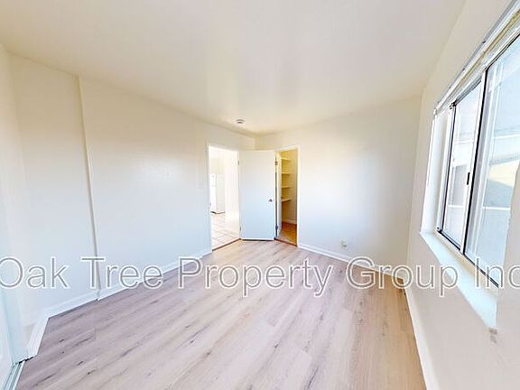 5th image of 2268 E 15th St APT 9