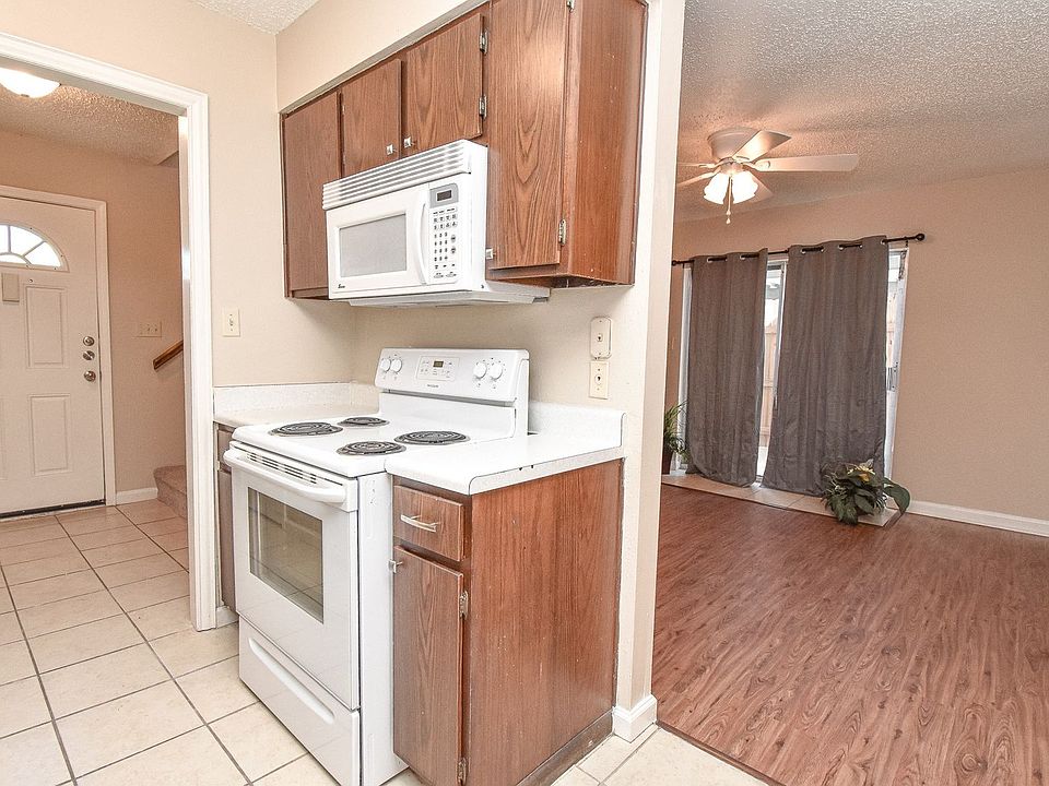 702 Westwood Apartment Rentals Victoria, TX Zillow