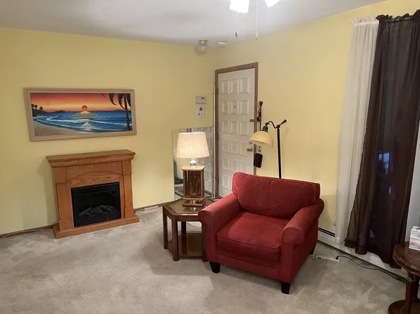 11917 West Appleton AVENUE #19, Milwaukee, WI 53224