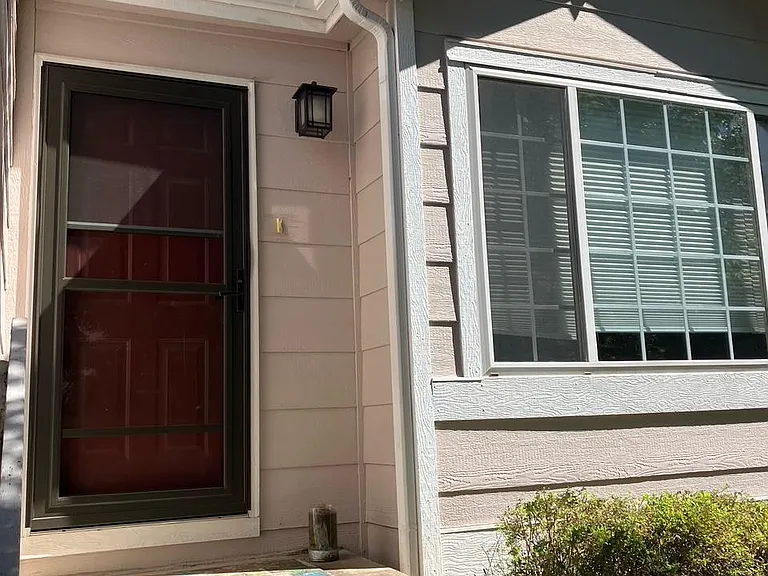 2726 Lear Dr — Photo 9