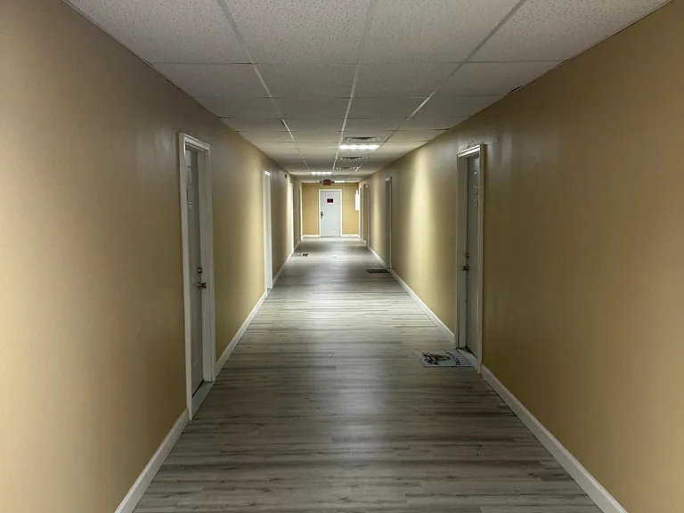 300 Church St #5 — Photo 8