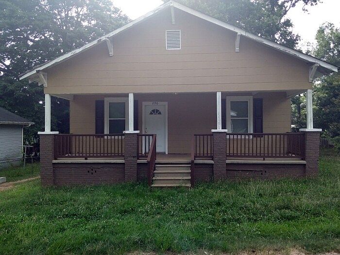 1st image of 296 Werts St