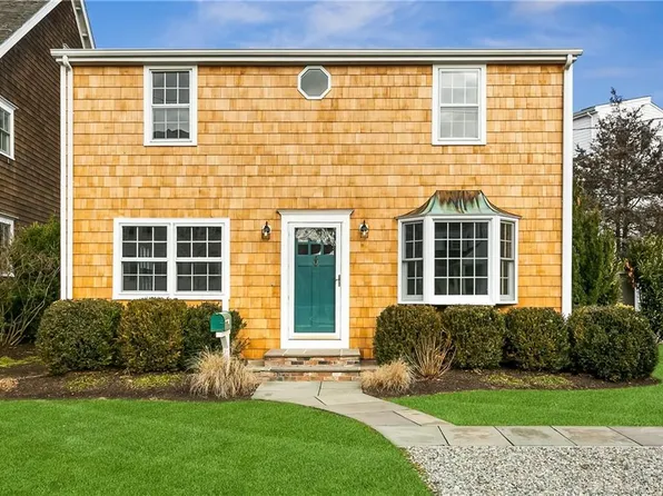 27 Meridian Rd, Norwalk, CT 06853