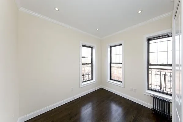 Rented by Icon Realty Management | media 21