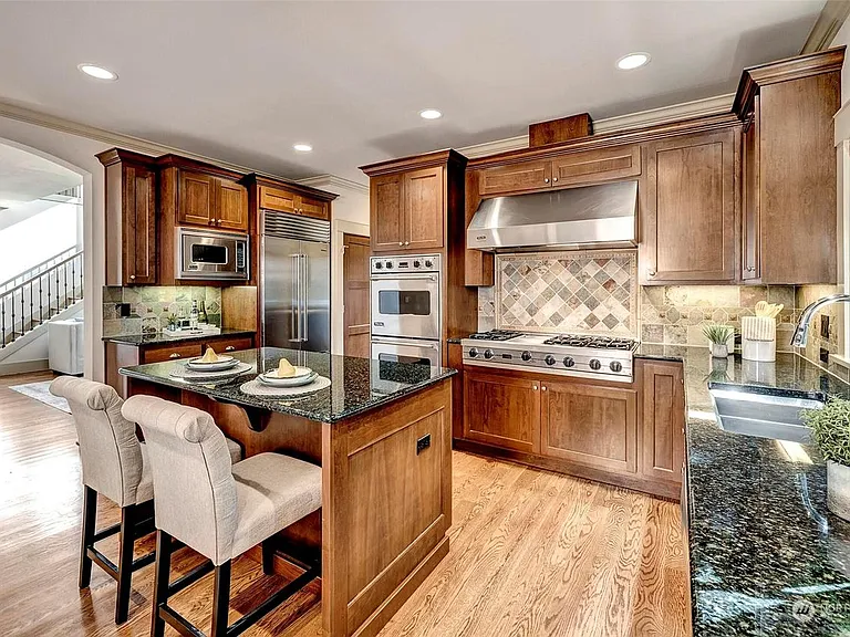 16637 NE 40th Ct — Photo 4
