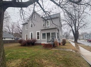 723 W Armstrong Ave, Peoria, IL 61606