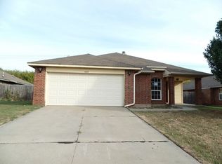 10117 Aberdeen Dr, Yukon, OK 73099