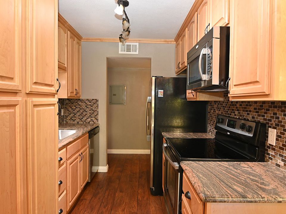 1st image of 291 Tradewinds Dr APT 3