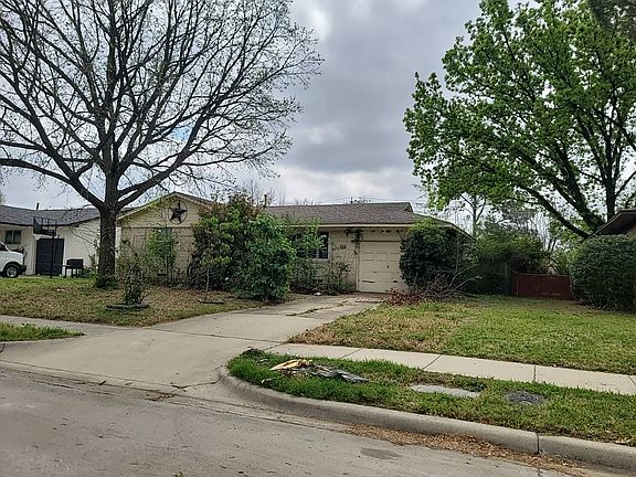 2nd image of 310 W Celeste Dr