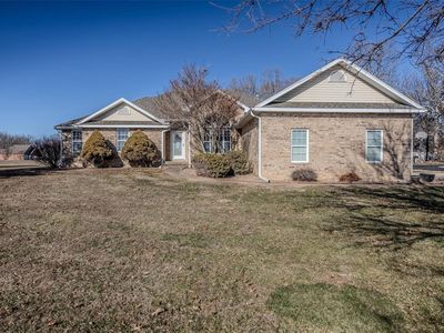 20675 Dove Rd, Lebanon, MO, 65536