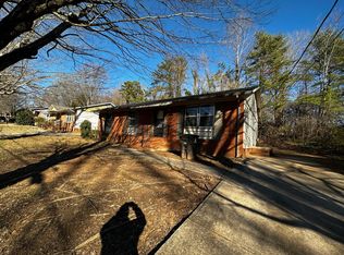 1609 Benbow St, Winston Salem, NC 27106
