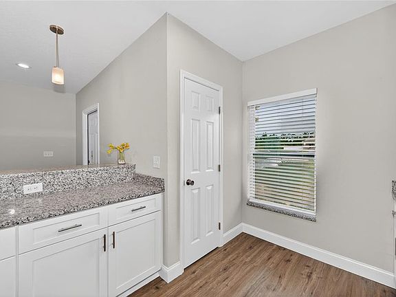 4th image of 2581 POINCIANA DRIVE