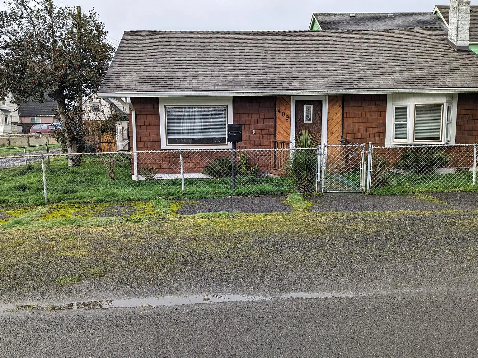 1 bed, 1100 sqft, $1,250 — Photo 2