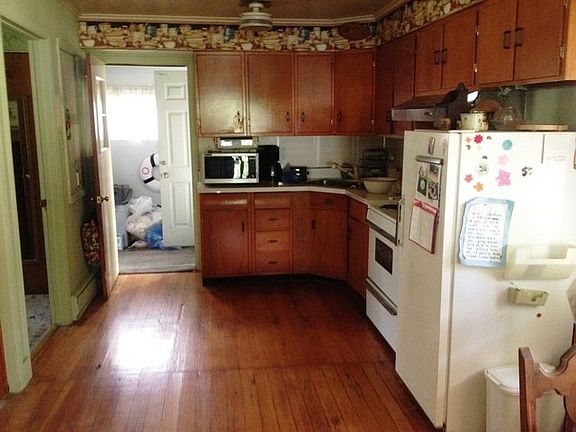 3rd image of 41983 N Smith St