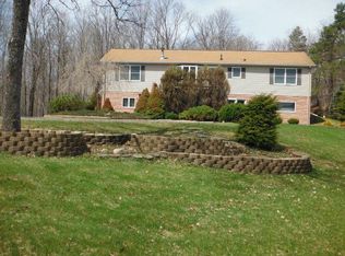 121 Borden Hl, Breesport, NY 14816