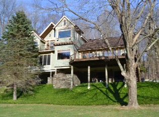 459 Peekskill Hollow Rd, Putnam Valley, NY 10579