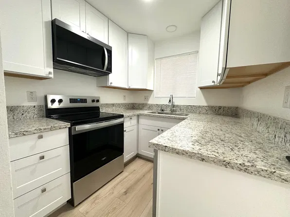 1305 Sylvan Meadows Dr APT C, Modesto, CA 95355