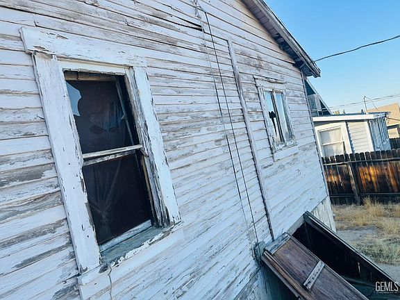 3rd image of 614 Shattuck Ave