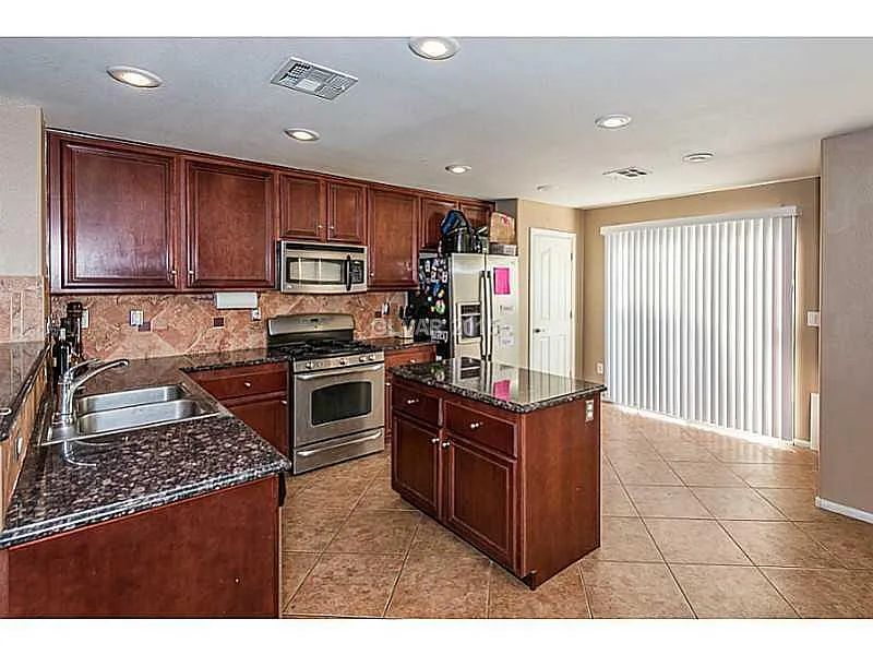 Building Photo - 4012 Jungle Hawk Ln