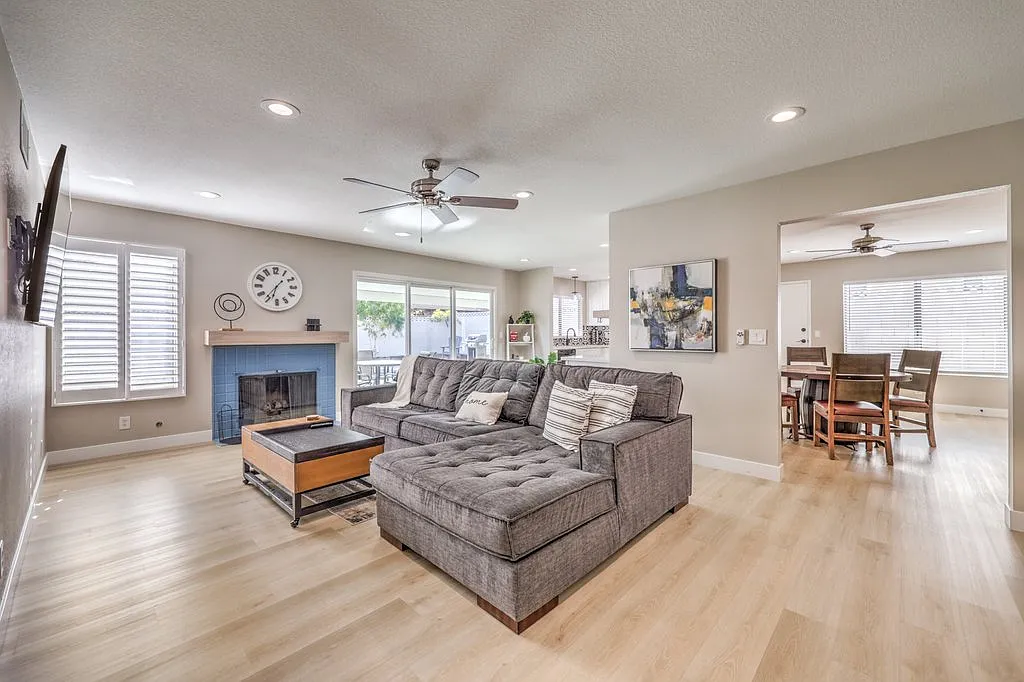 Extended Stay Paradise: Spacious 4BR Home w/ Pool — Photo 3