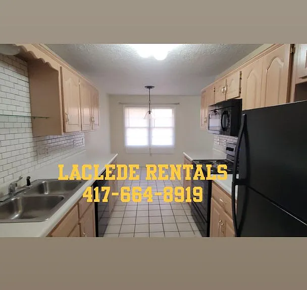 510 Zachary Dr — Photo 3