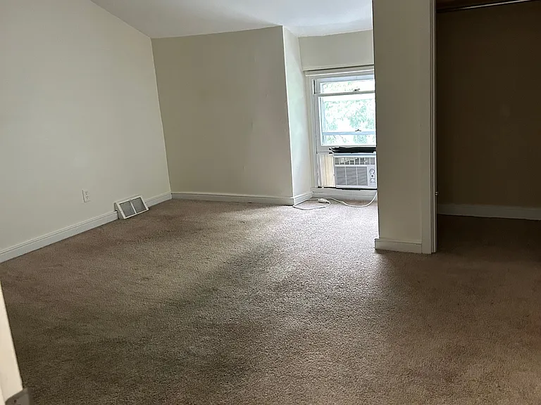 4545 Baker St — Photo 25