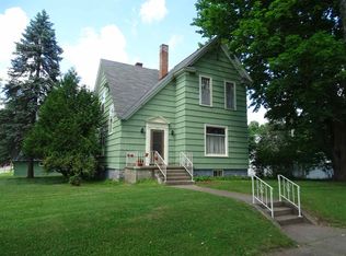 602 E C St, Iron Mountain, MI 49801