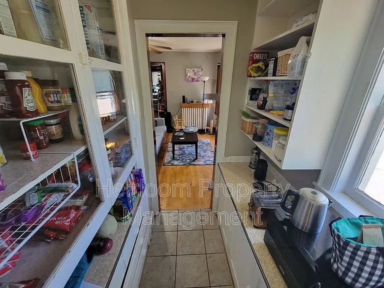 330 N 12th Ave E — Photo 9