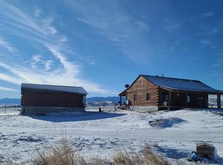 22 Prairie Ln, Ranchester, WY 82839