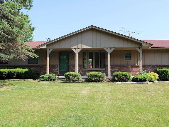 2nd image of 18195 Gilmore Rd