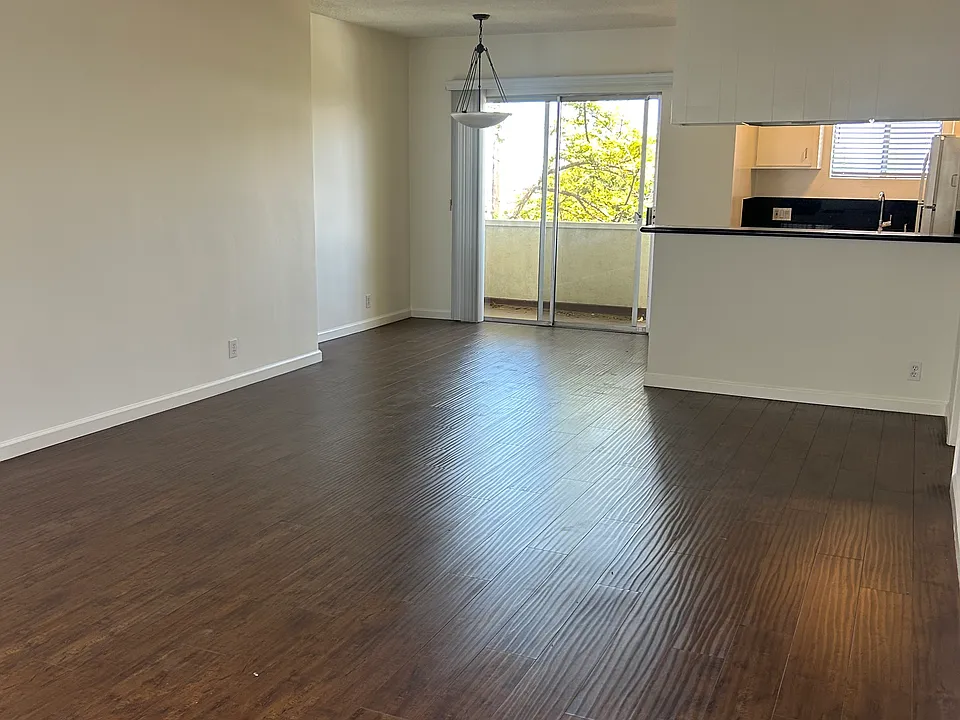 1339 Federal Ave #7