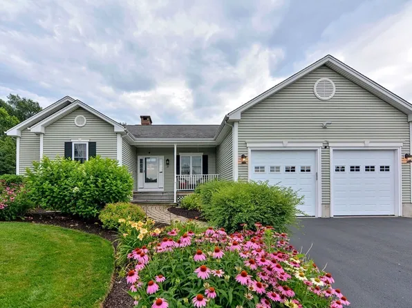 37 Linwood Ave, Seekonk, MA 02771