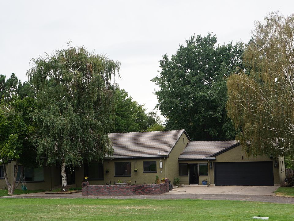 Main photo