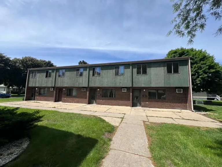 531 Russell St — Photo 1