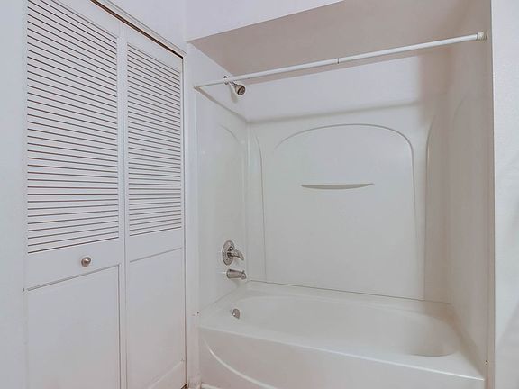 2nd image of 1435 India St Unit 314