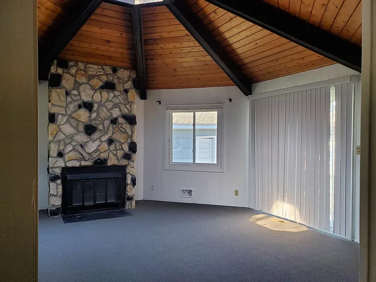 1717 Talmage Ave SE — Photo 6