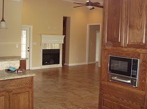 3rd image of 285 Lakewood Dr