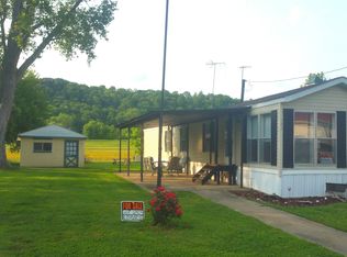 145 River Rd E, Charlestown, IN 47111