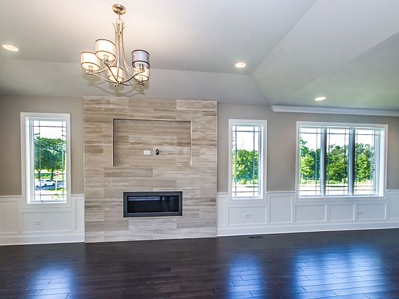 4th image of 14640 Aster Ln
