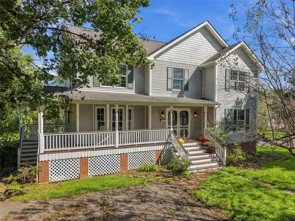 310 S Jefferson St, Zelienople, PA 16063